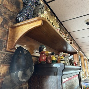 Angie's Circus City Diner - Decor - Diners Near Me - Hugo, Oklahoma Angie's Circus City Diner - Decor - Diners Near Me - Hugo, Oklahoma