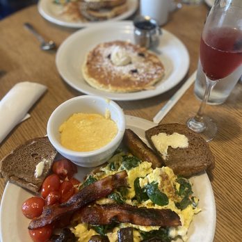 Station 400 - "Fry up" - American Near Me - Sarasota, Florida Station 400 - "Fry up" - American Near Me - Sarasota, Florida