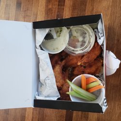 Guy Fieri's Flavortown Kitchen - Buffalo Wings