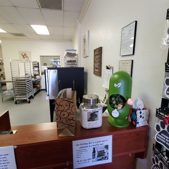 Moochs Munchies - Pet Stores Near Me - Las Vegas, Nevada Moochs Munchies - Pet Stores Near Me - Las Vegas, Nevada