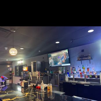 Deep Pockets Billiards & Bistro - Bar - Sports Bars Near Me - Tulsa, Oklahoma Deep Pockets Billiards & Bistro - Bar - Sports Bars Near Me - Tulsa, Oklahoma