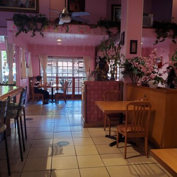 Pho Viet - Inside the restaurant........... - Vietnamese Near Me - Honolulu, Hawaii