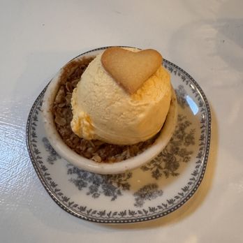The Love Apple - Apple Crisp - New American Near Me - Taos, New Mexico The Love Apple - Apple Crisp - New American Near Me - Taos, New Mexico