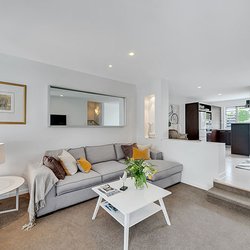 Quinovic Viaduct - Beaumount Townhouse, 3 bedroom