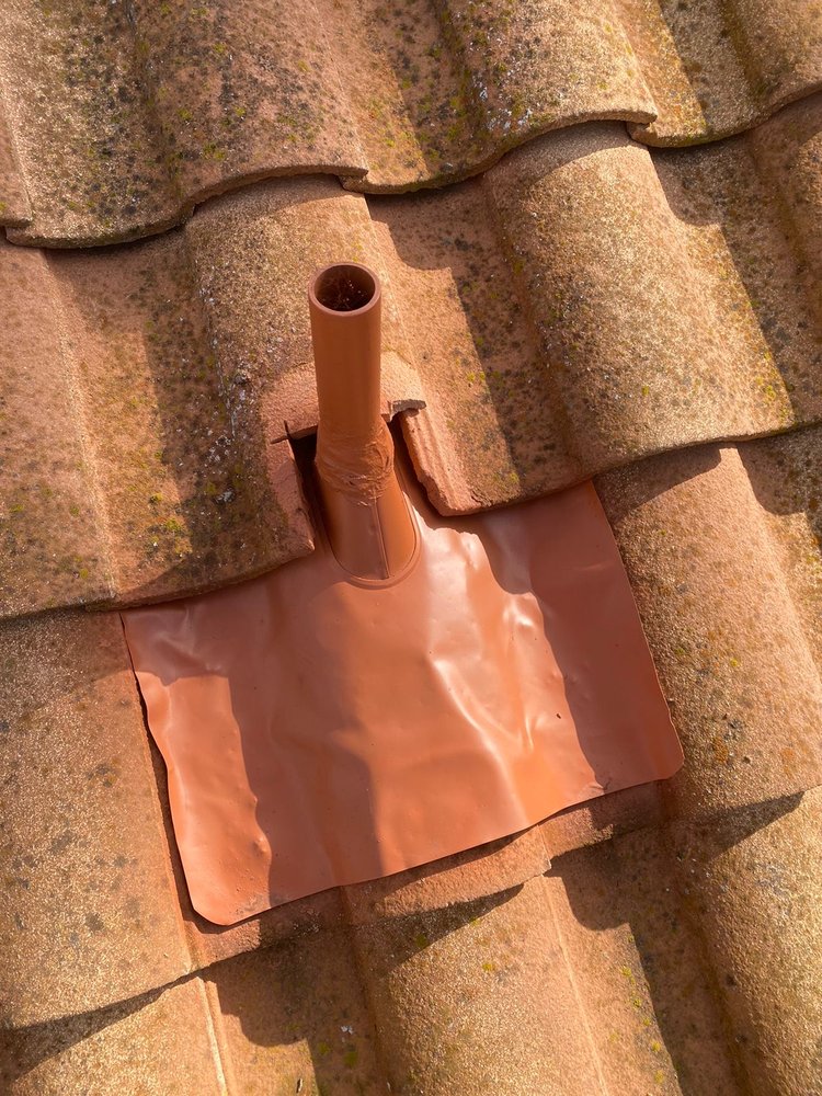 Slide of SD Supreme Roofing Services