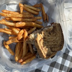 Lac La Belle Lodge Bear Belly Pit Stop - Keweenaw melt