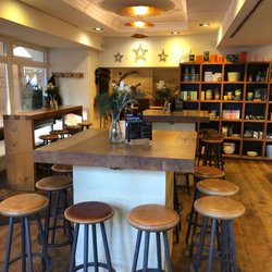 Pano Brot & Kaffee - Lovely cute coffee shop! Serves pastries and bread.