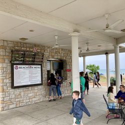 Ferchs Beachside Grille - Order window