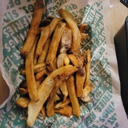Ice cold fries with no seasoning