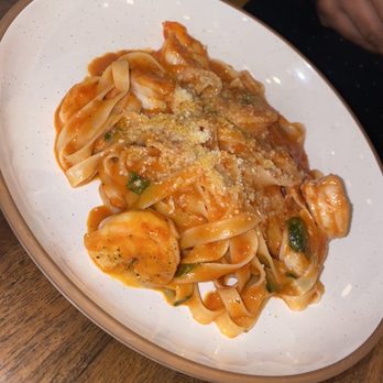 Terrapin Restaurant - Shrimp Tagliatelle - New American Near Me - Virginia Beach, Virginia