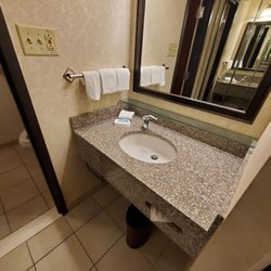 Drury Inn & Suites St. Louis Airport