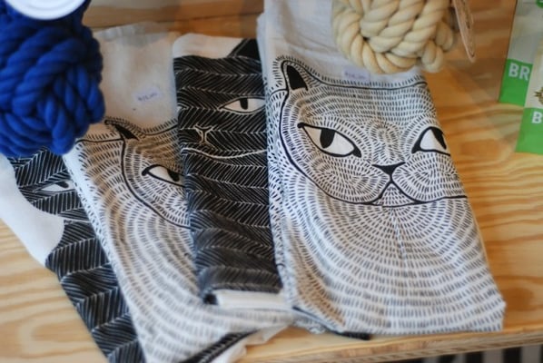 Amelie's Bark Shop by null