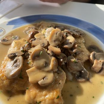 Song E Napule - Chicken Scaloppina di Pollo - Pizza Near Me - New York, New York Song E Napule - Chicken Scaloppina di Pollo - Pizza Near Me - New York, New York