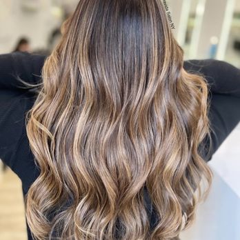 Davida Salon - Hair Extensions Near Me - New York, New York