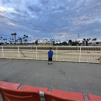 Los Alamitos Race Course - Cool setting - Horse Racing Near Me - Los Alamitos, California Los Alamitos Race Course - Cool setting - Horse Racing Near Me - Los Alamitos, California