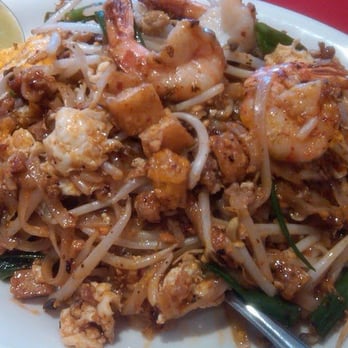Vim Thai Restaurant - Pad Thai Ayudthaya - Thai Near Me - Pacoima, California