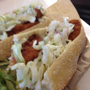 La Tour Cafe - Crispy chicken sandwich - Cafes Near Me - Honolulu, Hawaii