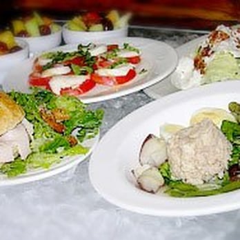 La Chatelaine - Caprese Salad, in the back left corner. Courtesy of http://www.lachatelainebakery.com - Bakeries Near Me - Columbus, Ohio La Chatelaine - Caprese Salad, in the back left corner. Courtesy of http://www.lachatelainebakery.com - Bakeries Near Me - Columbus, Ohio