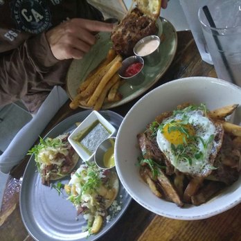 Pub Thirty Two - Irish tacos, chicken sandwich and short rib fries - Gastropubs Near Me - Mission Viejo, California Pub Thirty Two - Irish tacos, chicken sandwich and short rib fries - Gastropubs Near Me - Mission Viejo, California