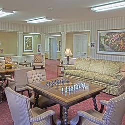 Brandywine Living at Senior Suites - Lounge