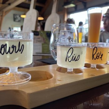Cask 307 - Wine flight in mini stem ware (while this is a single-use plastic, we appreciated that the bar washes and reuses these) - Wine Tasting Room Near Me - Madison, Ohio