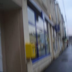 café de la paix - Bureau de poste sous la pluie...