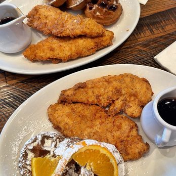 Screen Door - PDX - Chicken & waffle (mini waffle & 2 piece chicken) - Southern Near Me - Portland, Oregon