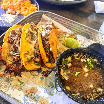 Que Onda Tacos University - Birria - Mexican Near Me - Charlotte, North Carolina Que Onda Tacos University - Birria - Mexican Near Me - Charlotte, North Carolina
