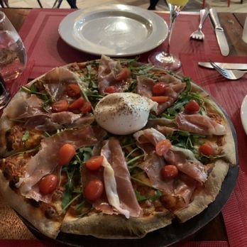 Prego - Burrata Pizza - Pizza Near Me - Playa del Carmen, ROO