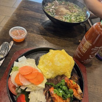 Pho Now - Short rib with shrimp & egg was delicious. The spring rolls with the peanut sauce was cherry on top 10/10 - Vietnamese Near Me - San Jose, California