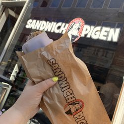 Roast Beef Sandwich with the freshest, hoagiest bread I've had yet in Europe