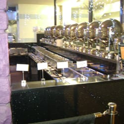 Ziggy's Spice House - Buffet bar