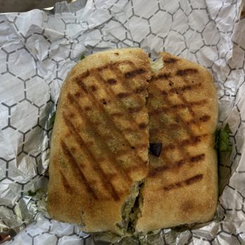 Mendocino Farms - Chicken Pesto Caprese - Salad Near Me - Folsom, California