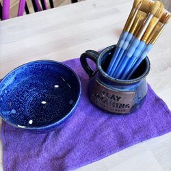 Clay Dreaming Pottery Studio - At each table