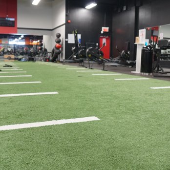 World Gym - Gyms Near Me - Laval, Quebec