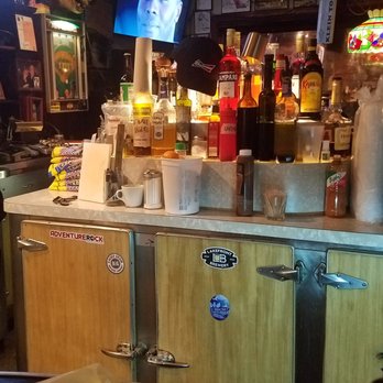 4th Base Restaurant - Seafood Near Me - West Milwaukee, Wisconsin