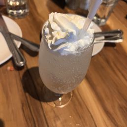 White peach with creme Italian Soda White peach with creme Italian Soda