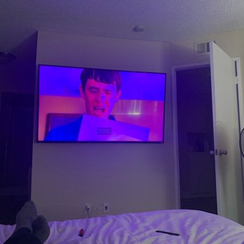 Pacific Video Sound & Security - Center and level. Provided the correct mount. Excellent work! - Home Theatre Installation Near Me
