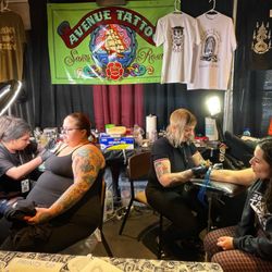 Anchor Rose Tattoo and piercing - Crew