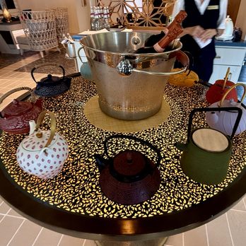 Mugen - Pick you teapot - New American Near Me - Honolulu, Hawaii