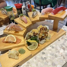 Sushi (6) & Shrimp Tempura Roll