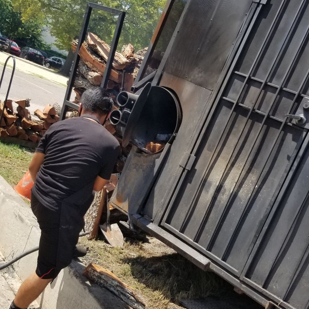 Houston Sauce Pit - Vegan Near Me - Houston, Texas Houston Sauce Pit - Vegan Near Me - Houston, Texas