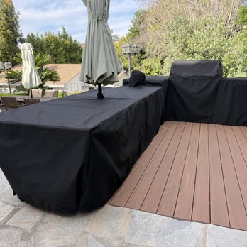 Creative Covers - Custom L-Shaped Outdoor Kitchen Cover with Umbrella Hole - Patio Coverings Near Me - Bridgeview, Illinois Creative Covers - Custom L-Shaped Outdoor Kitchen Cover with Umbrella Hole - Patio Coverings Near Me - Bridgeview, Illinois