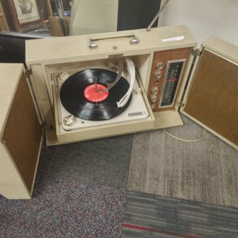 Call It New Call It Antique - Nice portable turntable with radio. - Used, Vintage & Consignment Near Me - Mesa, Arizona Call It New Call It Antique - Nice portable turntable with radio. - Used, Vintage & Consignment Near Me - Mesa, Arizona