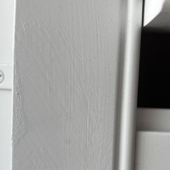Zinga's Indianapolis - Not a factory finish. Brush marks and lint from the moving blanket. - Shades & Blinds Near Me - Indianapolis, Indiana Zinga's Indianapolis - Not a factory finish. Brush marks and lint from the moving blanket. - Shades & Blinds Near Me - Indianapolis, Indiana
