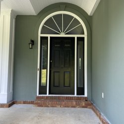 RRR Painting & Construction - After Picture of Exterior Paint Project (Front Door)
