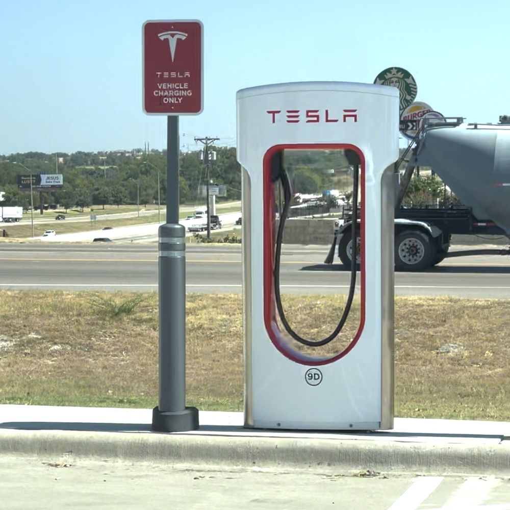 Buc-ee's - One of forty-eight Tesla vehicle chargers at Buc-ee's. - Gas Stations Near Me - Temple, Texas