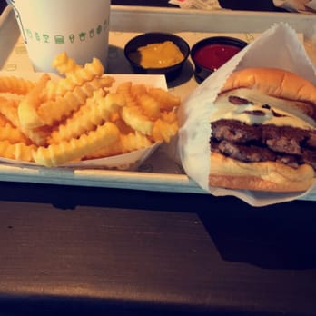 Shake Shack Winter Park - New bacon cheddar melt. It's so good - Burgers Near Me - Winter Park, Florida Shake Shack Winter Park - New bacon cheddar melt. It's so good - Burgers Near Me - Winter Park, Florida