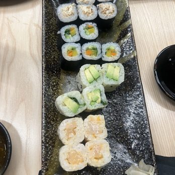 Sama Handroll - Sushiiii! The one on top was tofu and it was one of my favorites - Japanese Near Me - Los Angeles, California Sama Handroll - Sushiiii! The one on top was tofu and it was one of my favorites - Japanese Near Me - Los Angeles, California