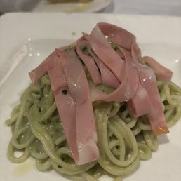 Spaghetti Cacio e Pepe Spaghetti Cacio e Pepe